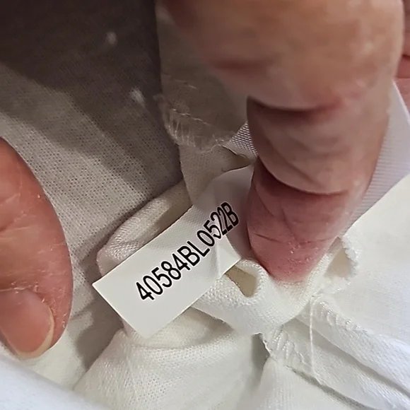 Preston & York white tunic blouse with navy blue lace‎ trim Size 12. - Picture 9 of 10